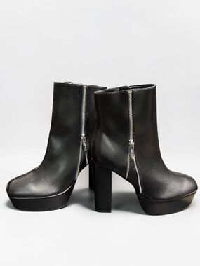 Nine West Black Platform Ankle Boots Size 9 NWOT